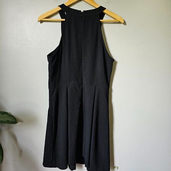 EUC SPEECHLESS BLACK CUT OUT HALTER NECK SKATER DRESS SIZE LARGE - Picture 8 of 14